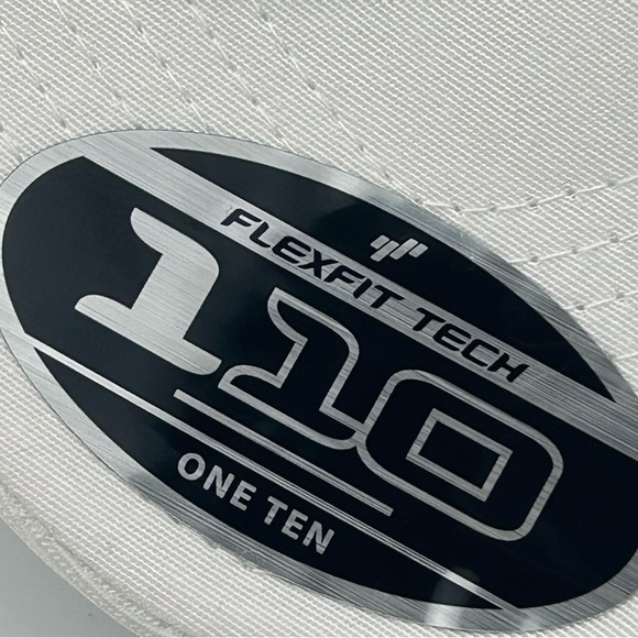 G/FORE LAGO Golf Hat SNO White Flexfit 110 Tech Snapback Navy Logo Mens Cap NWT - Picture 8 of 10